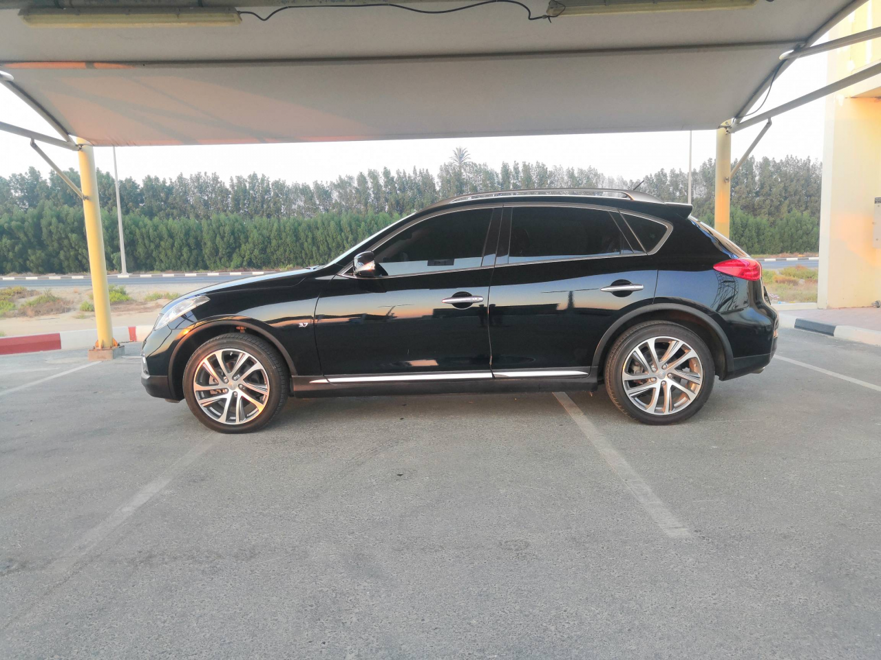 Infiniti QX50 - Image 3