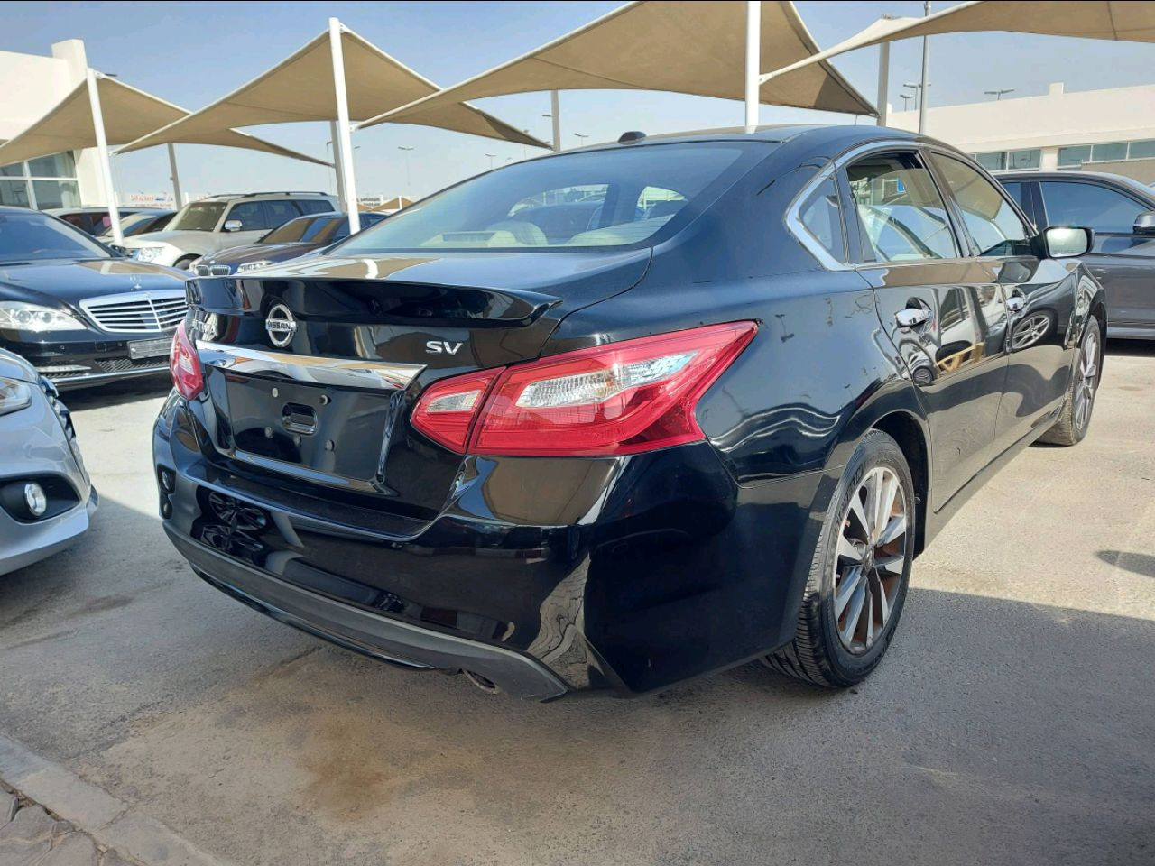 Nissan Altima - Image 3
