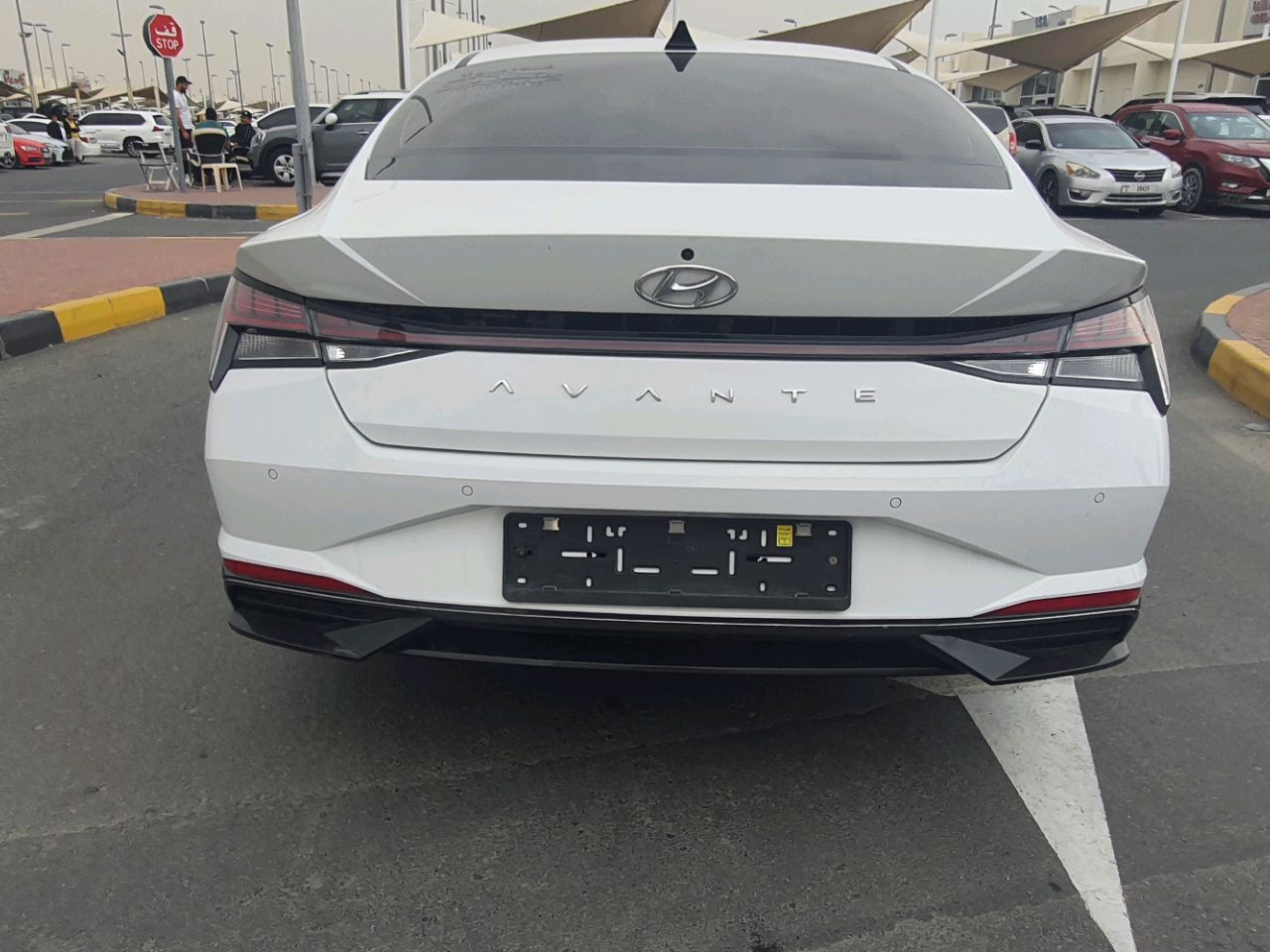 Hyundai Elantra - Image 5