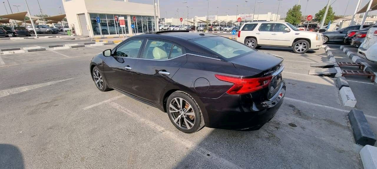 Nissan Maxima - Image 7