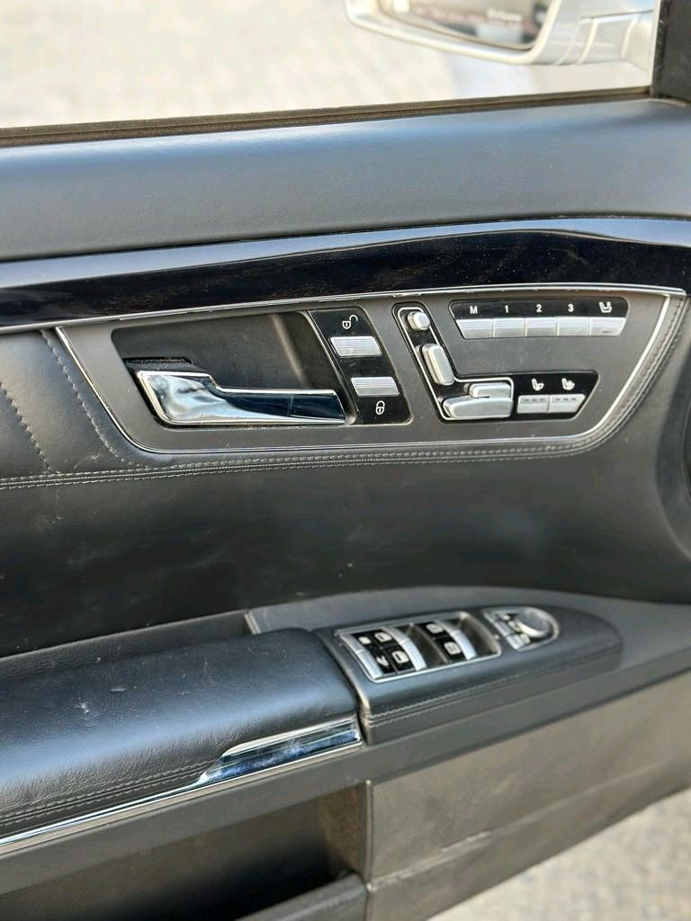 Mercedes Benz S-Class - Image 9