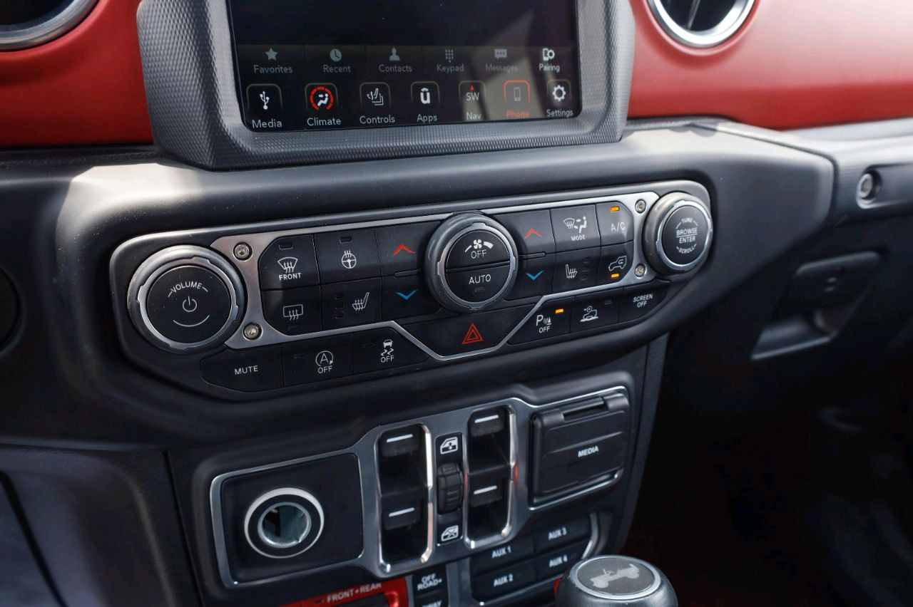 Jeep Wrangler - Image 12