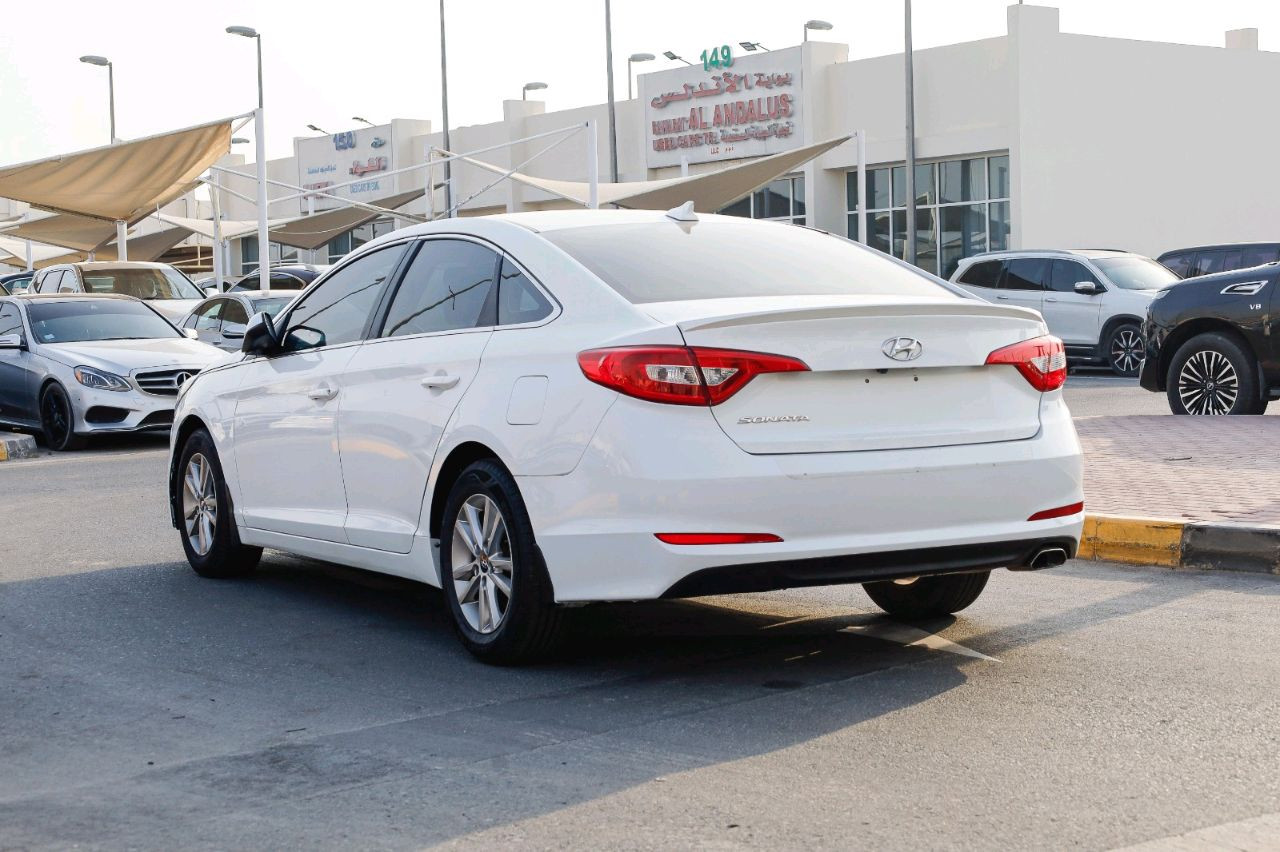 Hyundai Sonata - Image 4