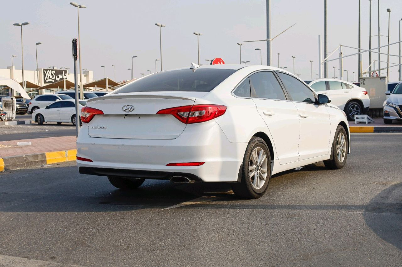 Hyundai Sonata - Image 8