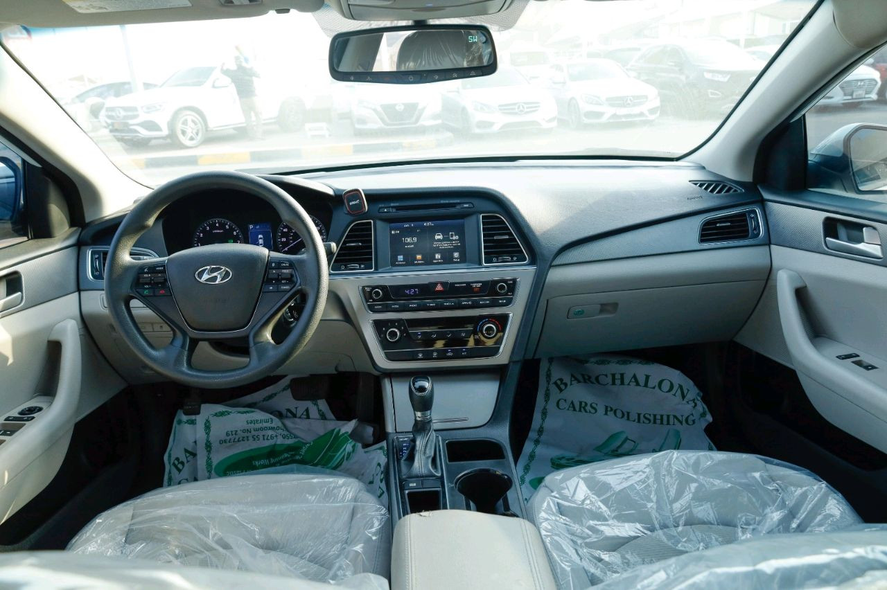 Hyundai Sonata - Image 3