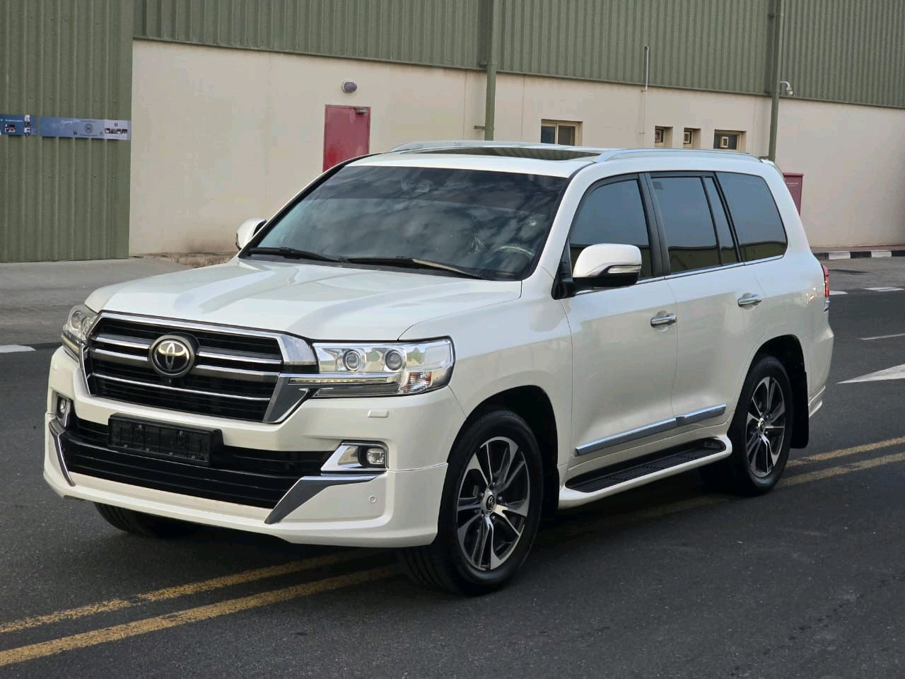 Toyota Land Cruiser - Image 6