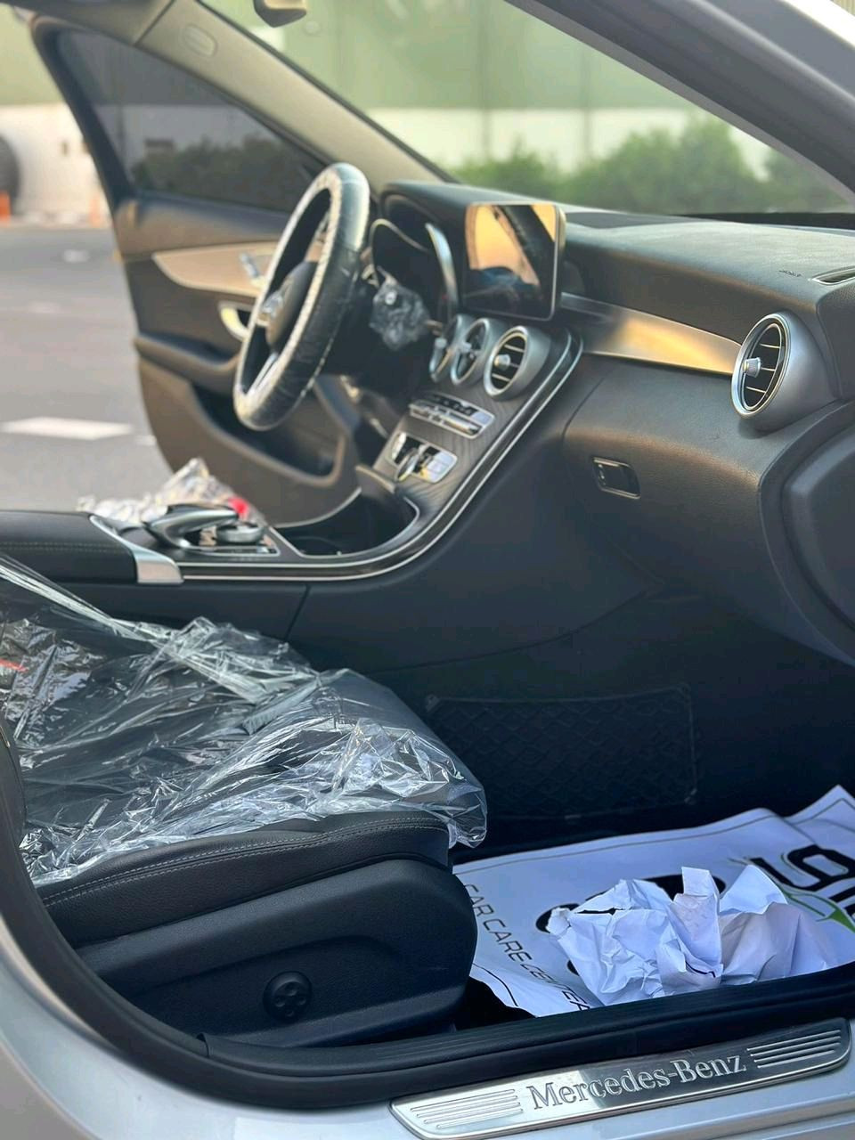 Mercedes Benz C-Class - Image 11