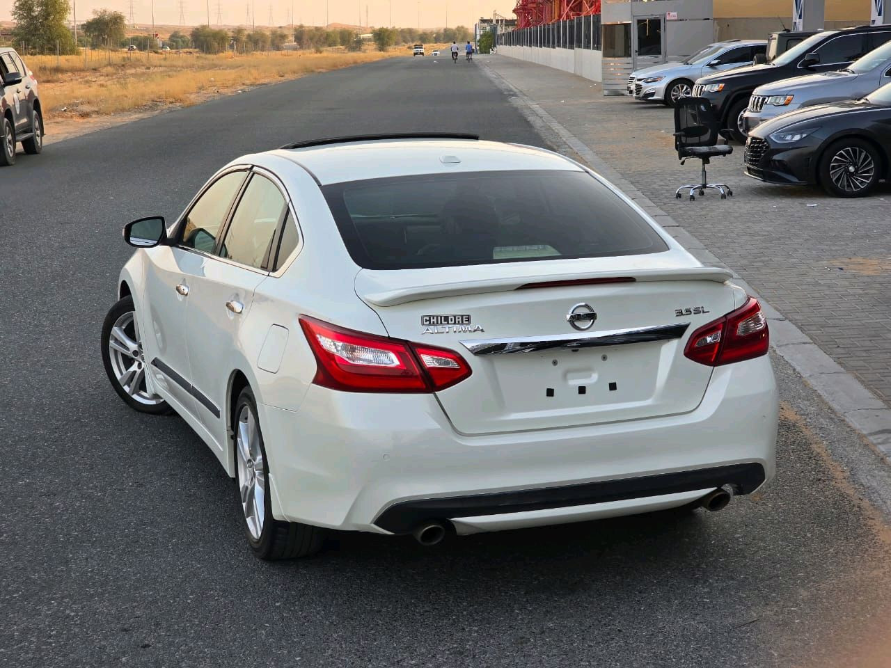 Nissan Altima - Image 12