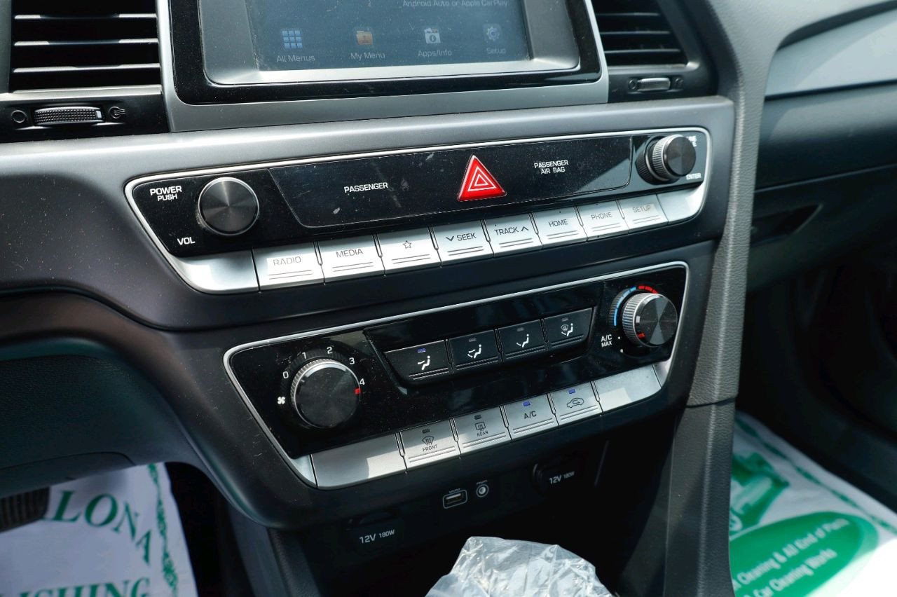 Hyundai Sonata - Image 7