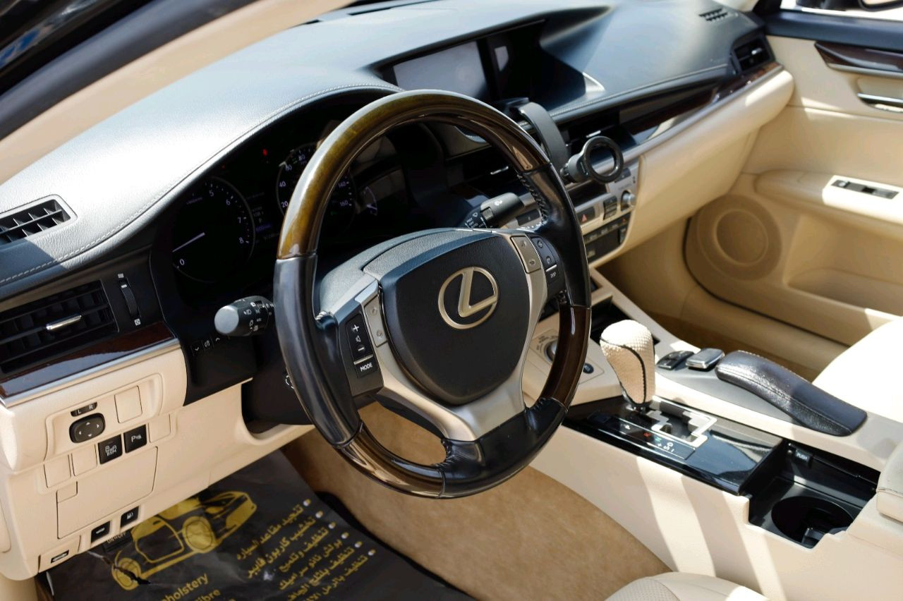Lexus ES-Series - Image 12