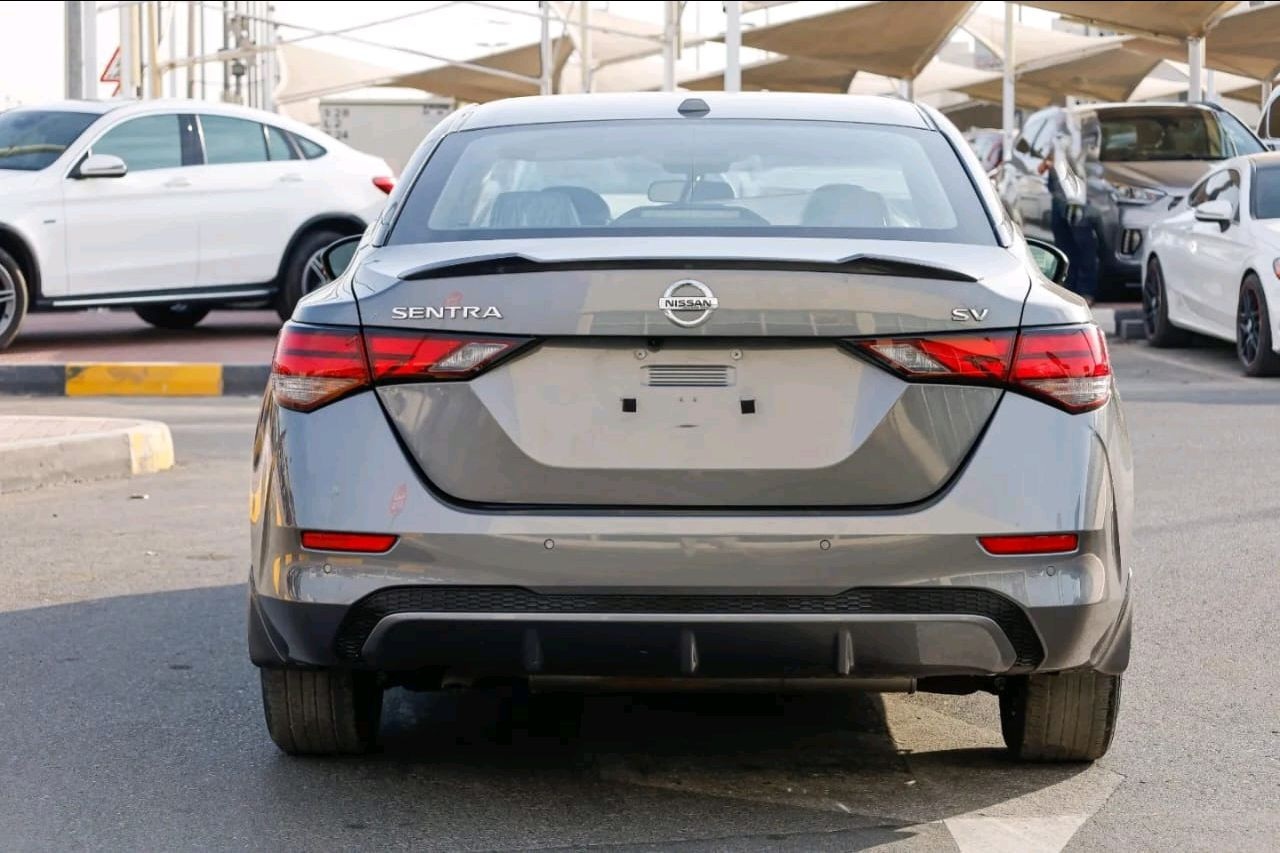 Nissan Sentra - Image 2