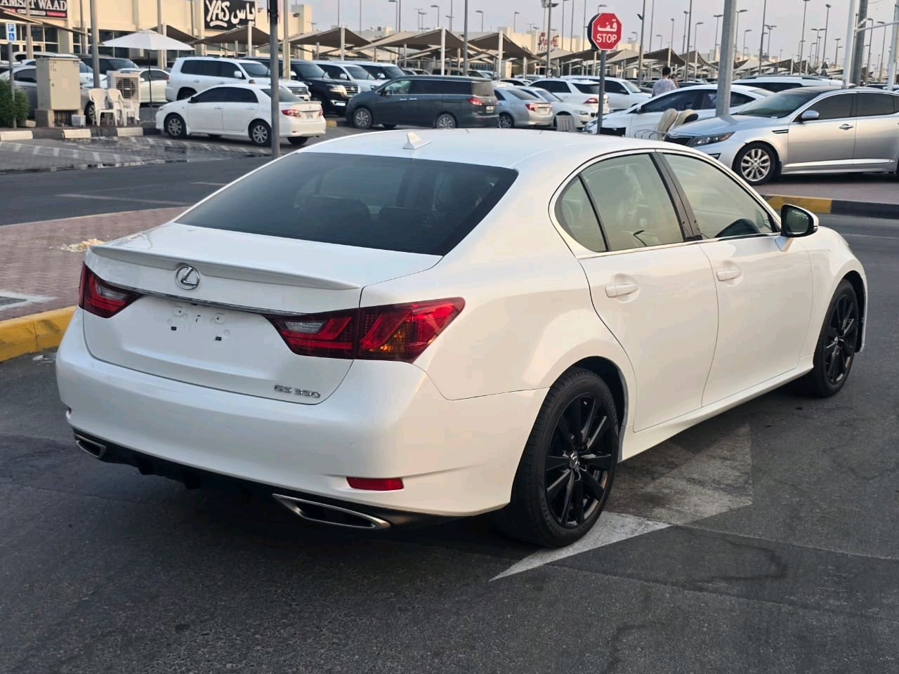 Lexus GS-Series - Image 10