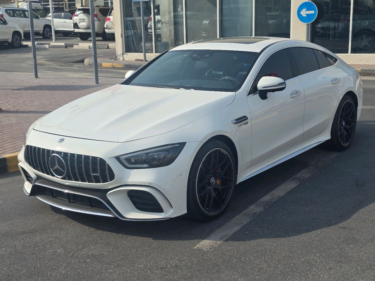 Mercedes Benz GT - Image 11