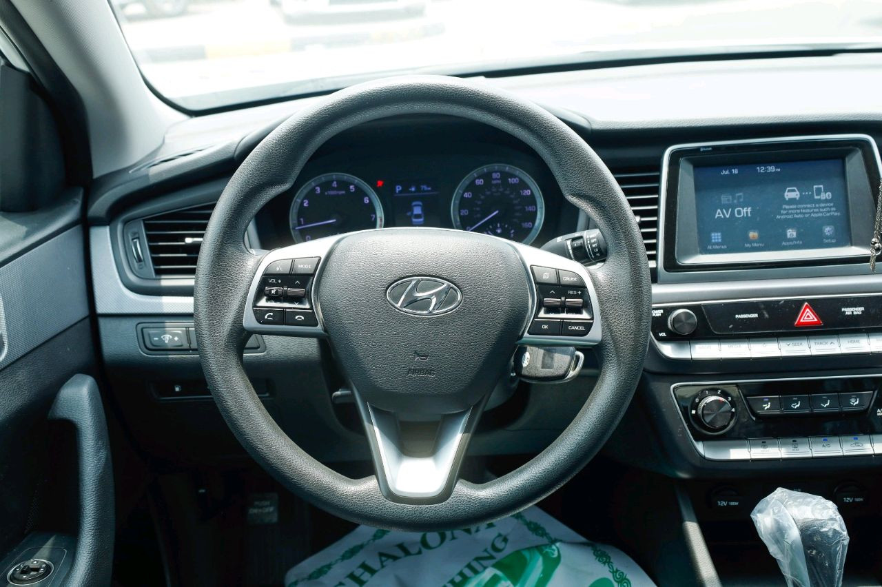 Hyundai Sonata - Image 3