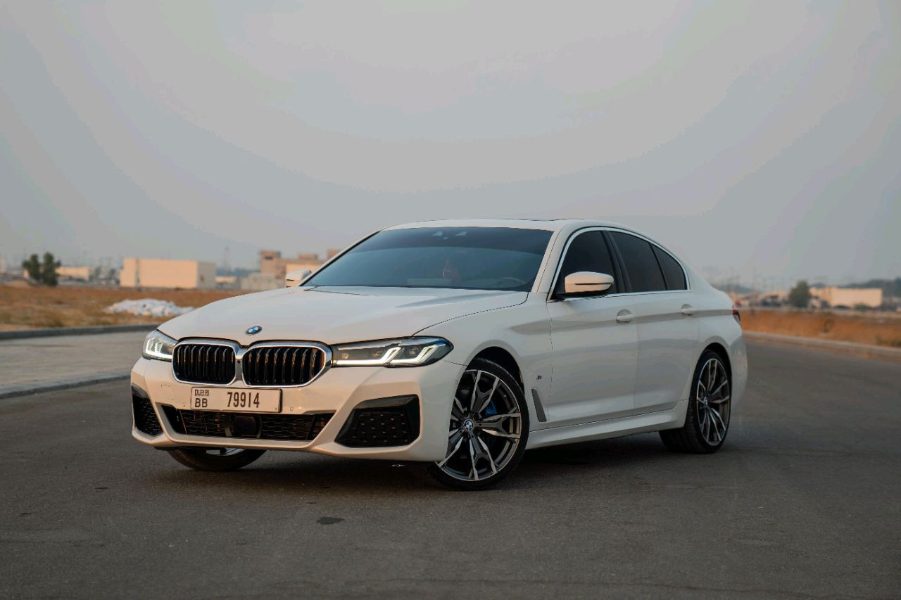 BMW 5-Series - Image 8