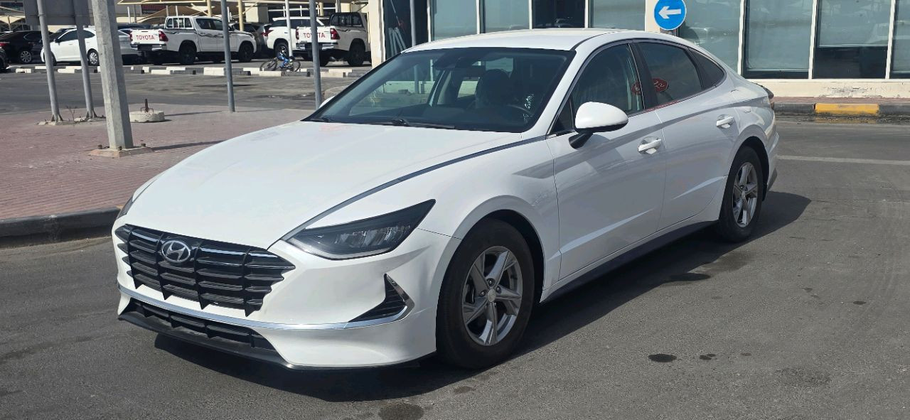 Hyundai Sonata - Image 8