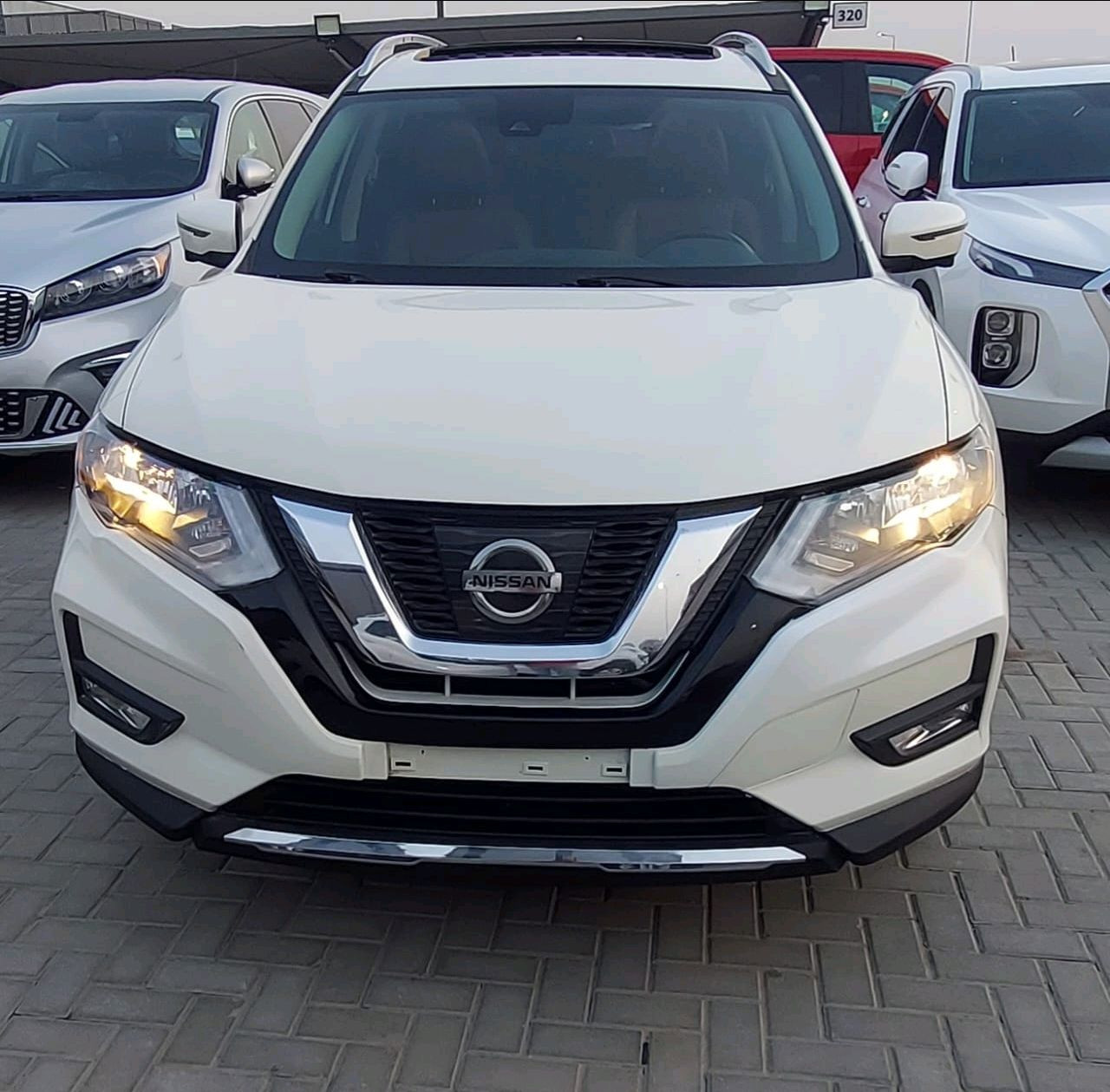 Nissan Rogue - Image 6