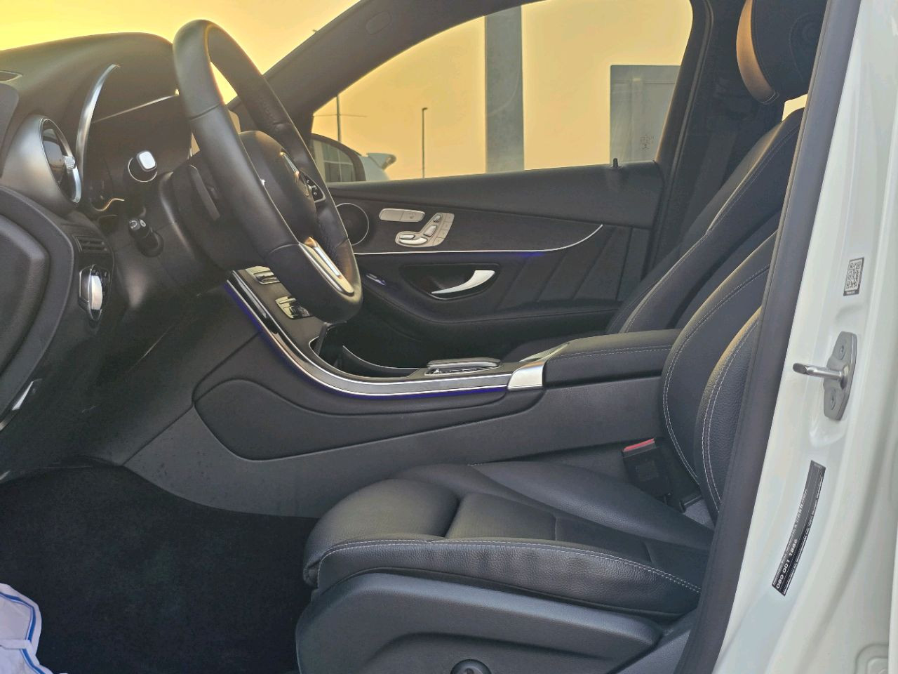 Mercedes Benz EQE - Image 11