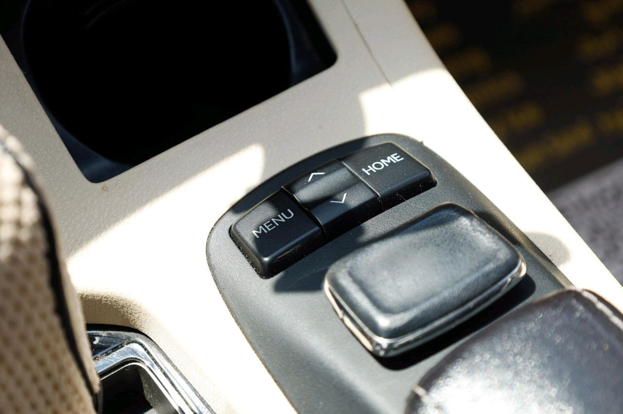 Lexus ES-Series - Image 9