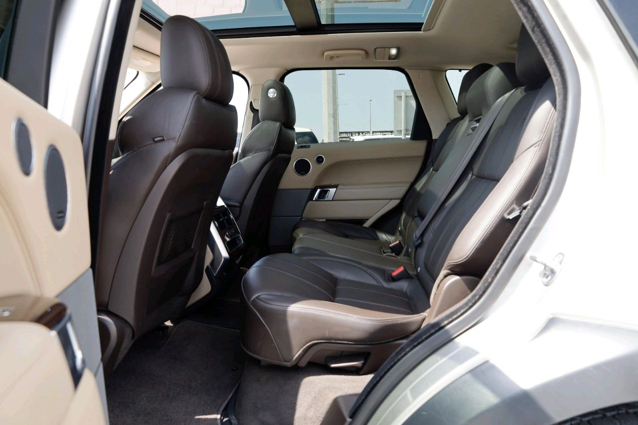 Range Rover Sport - Image 3