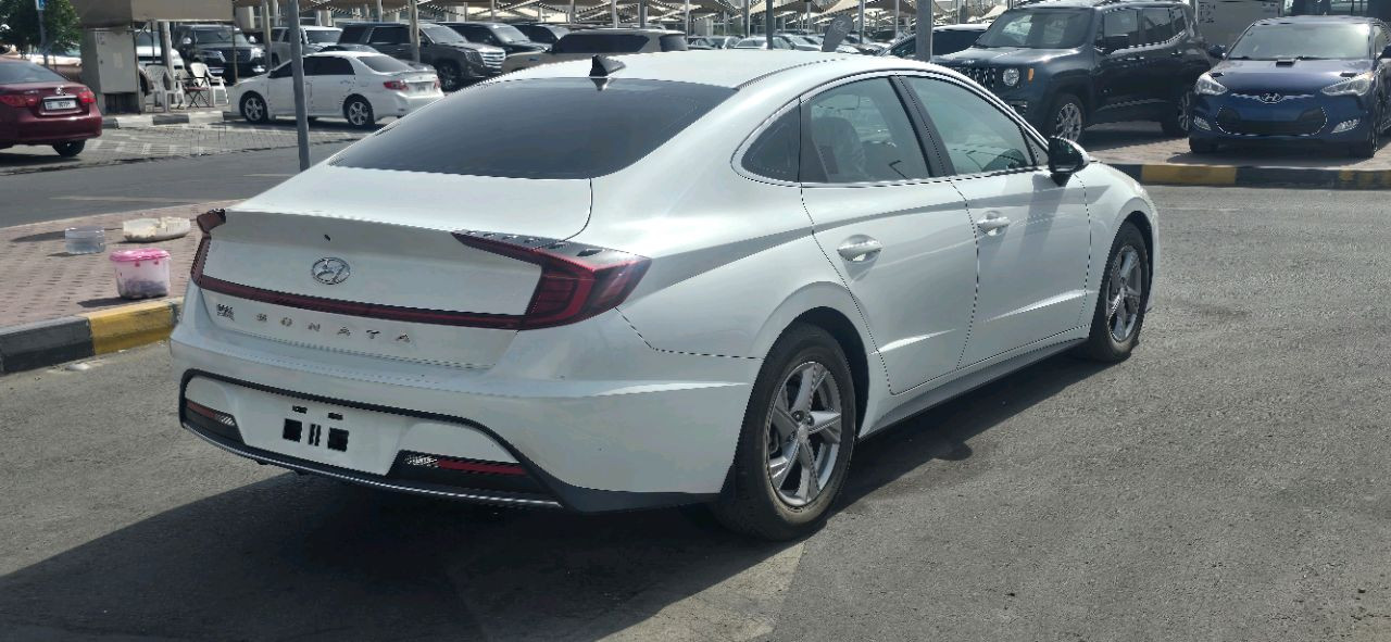 Hyundai Sonata - Image 7