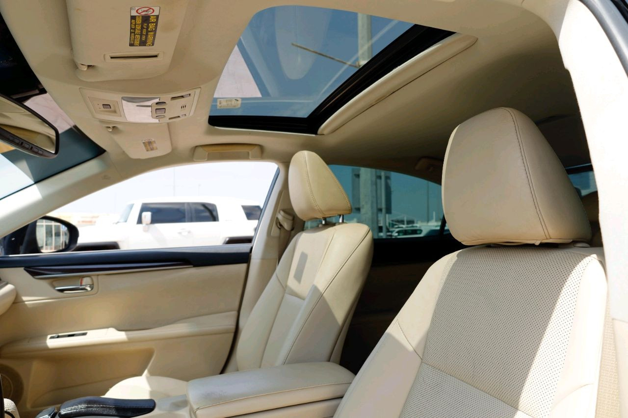 Lexus ES-Series - Image 10