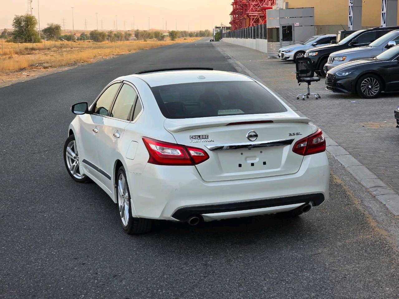 Nissan Altima - Image 11