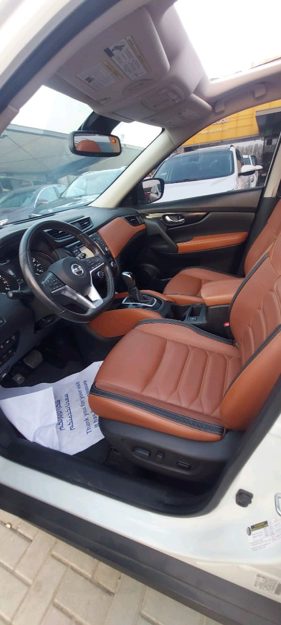 Nissan Rogue - Image 9