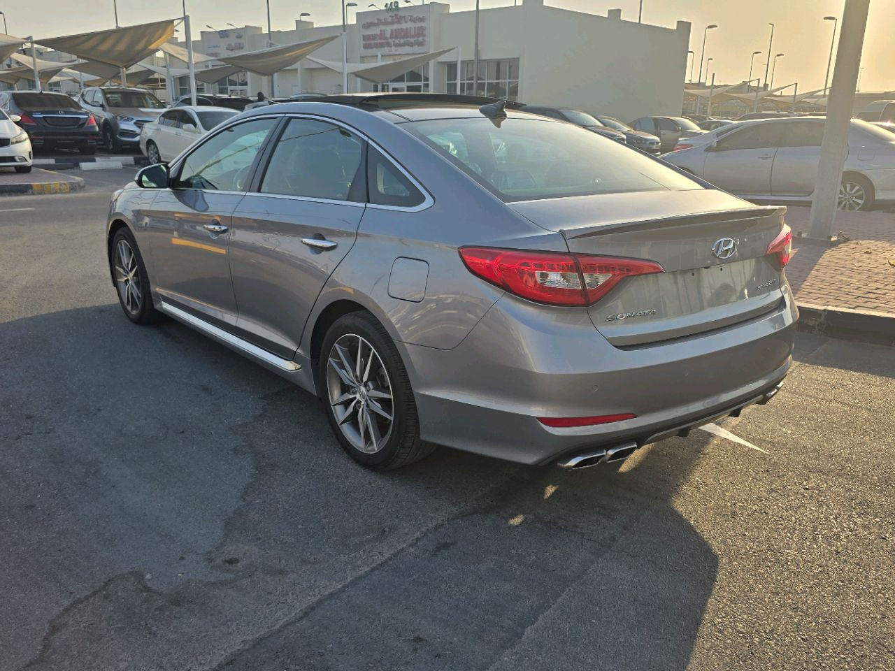 Hyundai Sonata - Image 5