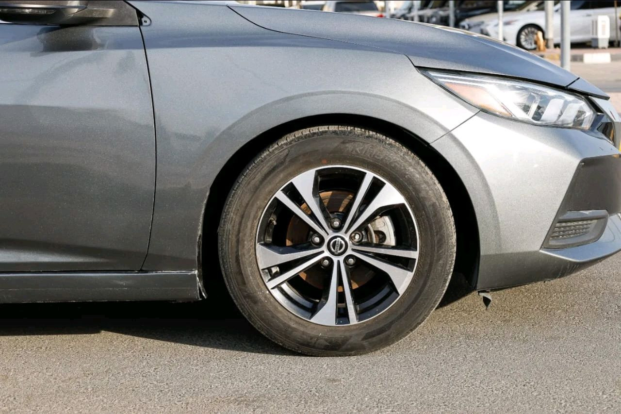 Nissan Sentra - Image 6