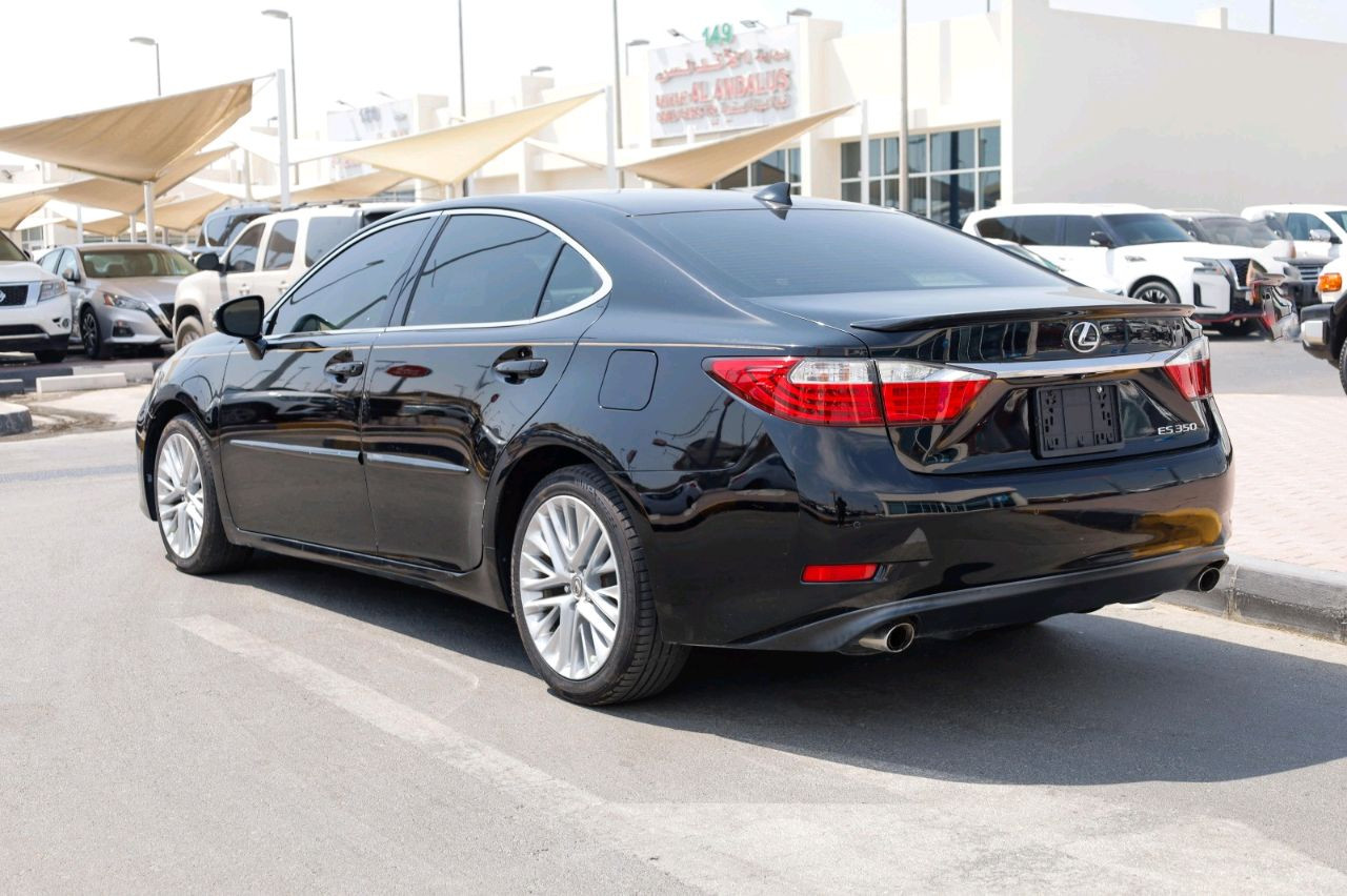 Lexus ES-Series - Image 5