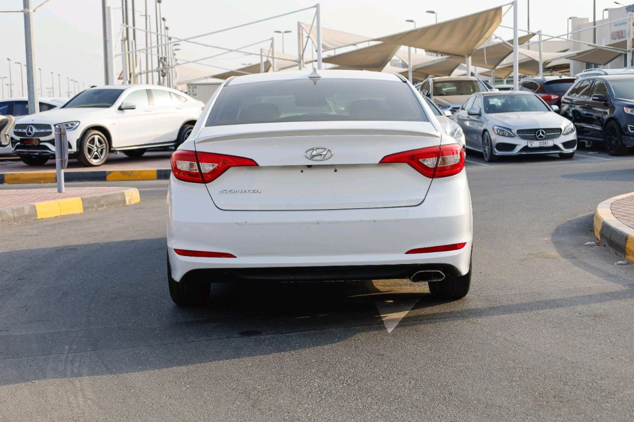 Hyundai Sonata - Image 9