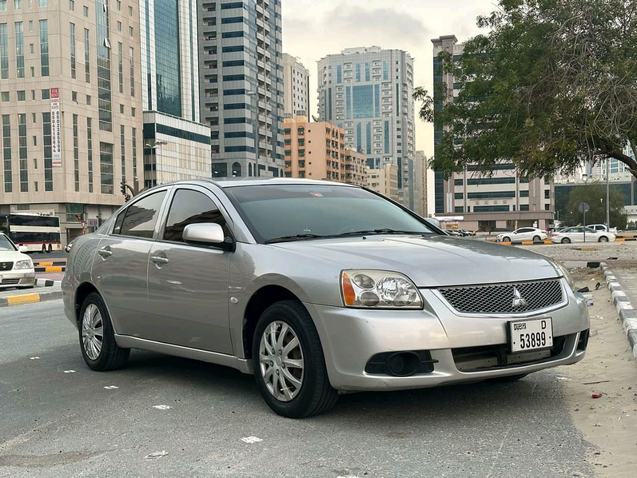 Mitsubishi Galant - Image 6