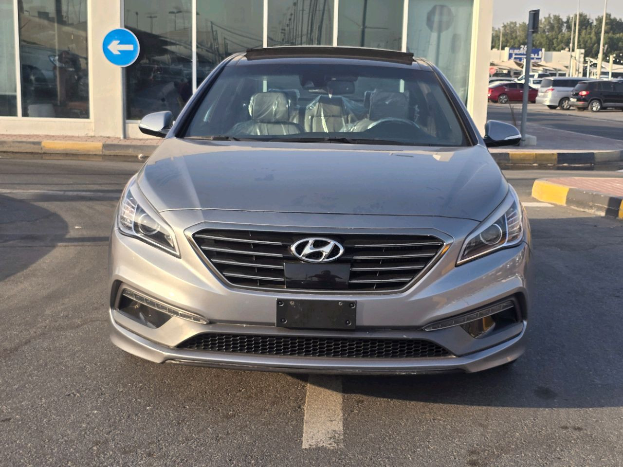 Hyundai Sonata - Image 2