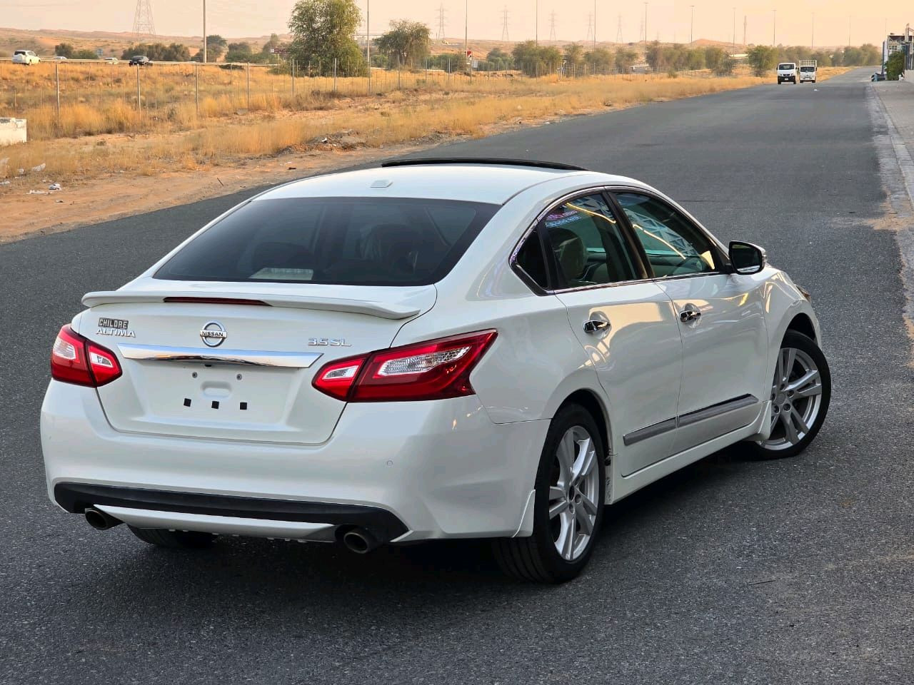 Nissan Altima - Image 8