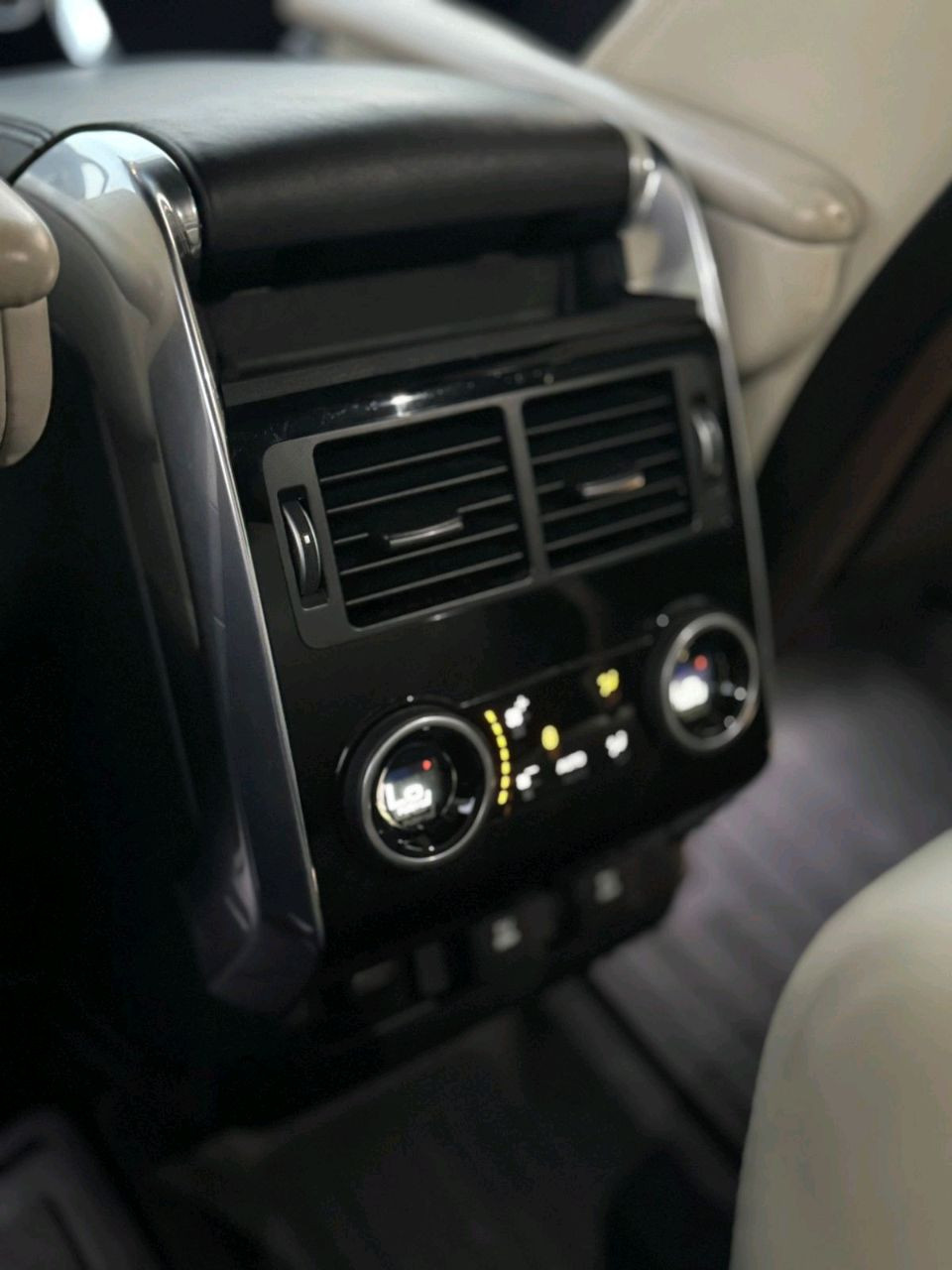 Genesis G 80 - Image 4