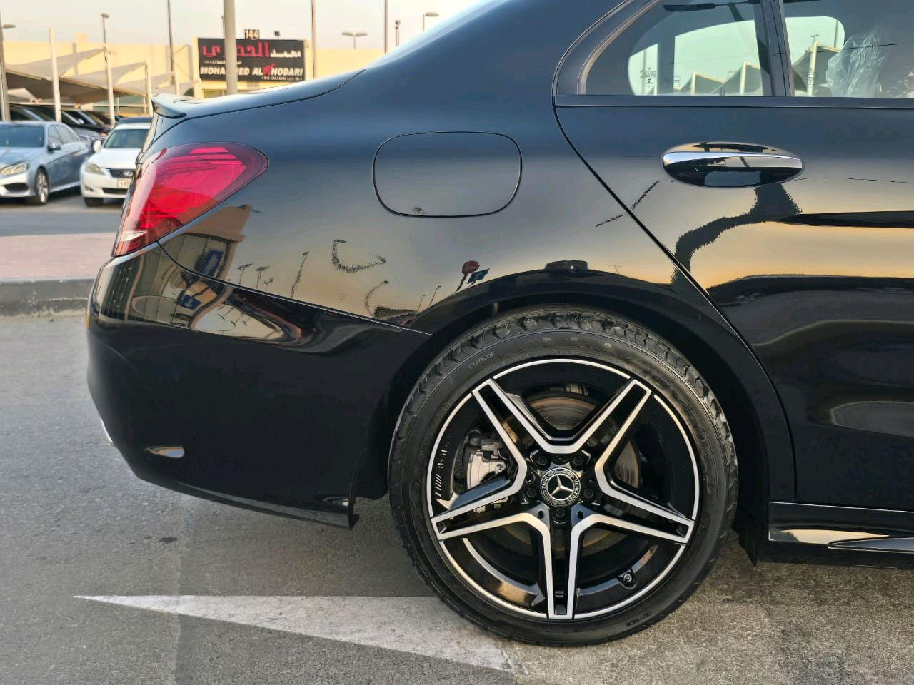 Mercedes Benz C-Class - Image 12