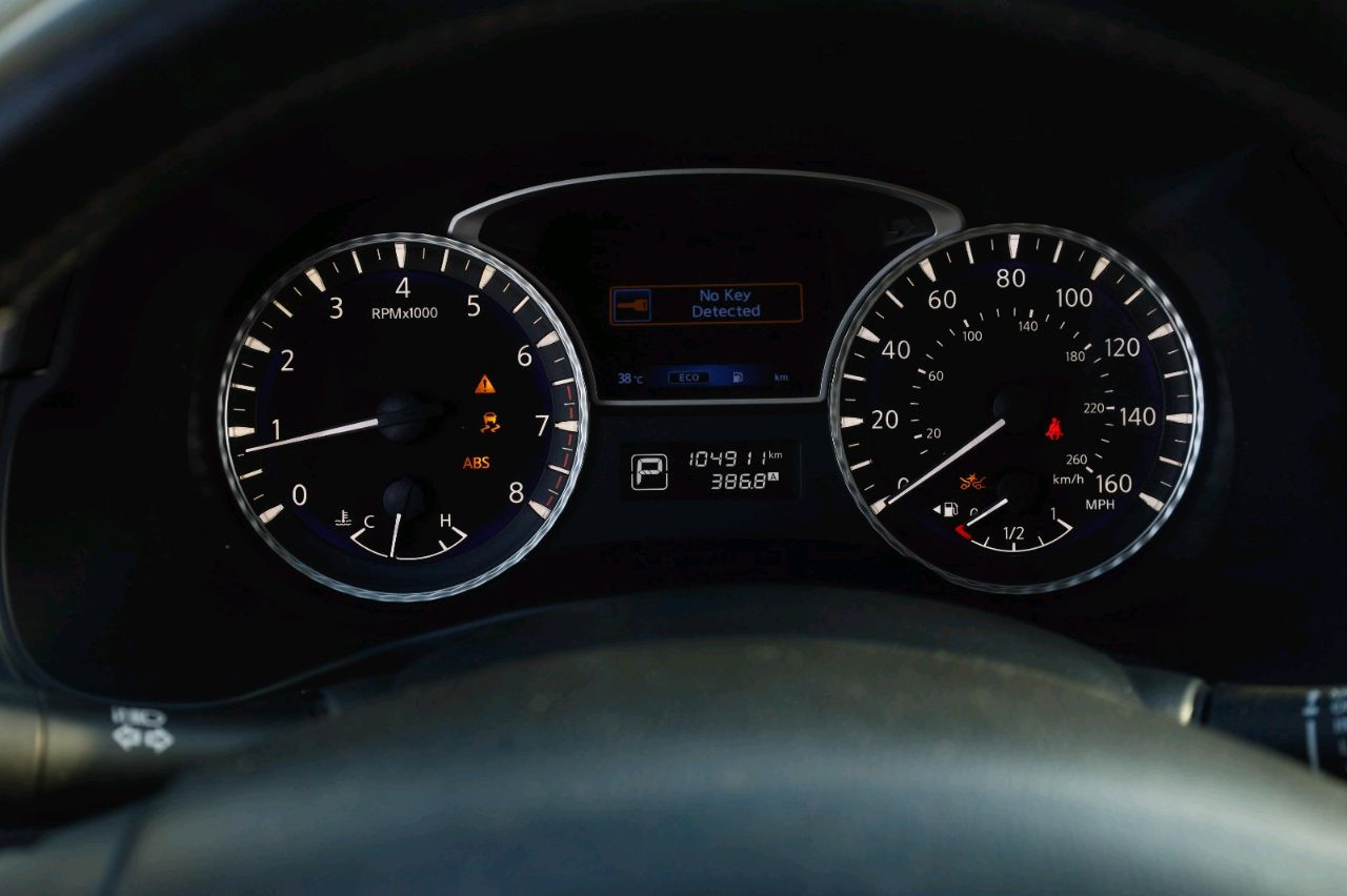 Mitsubishi Galant - Image 8