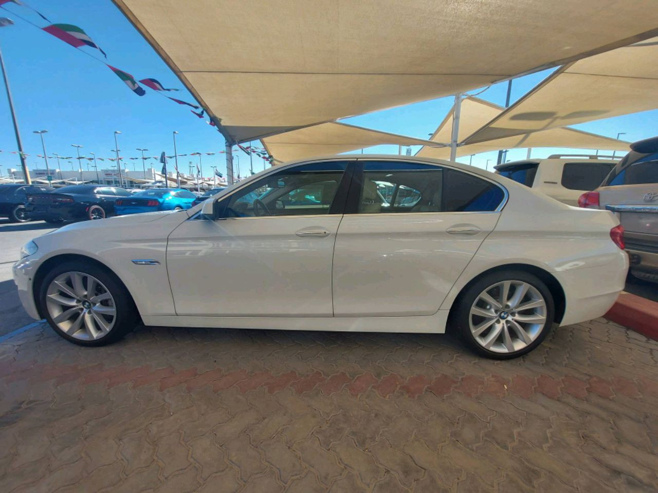 BMW 5-Series - Image 2