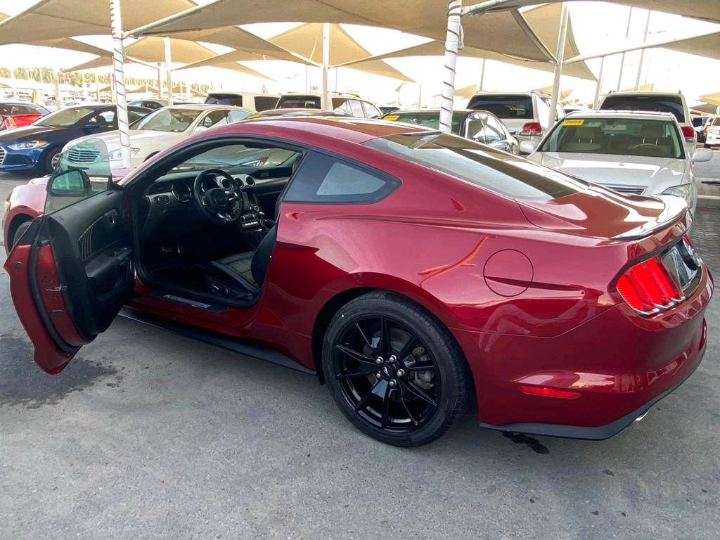 Ford Mustang - Image 3