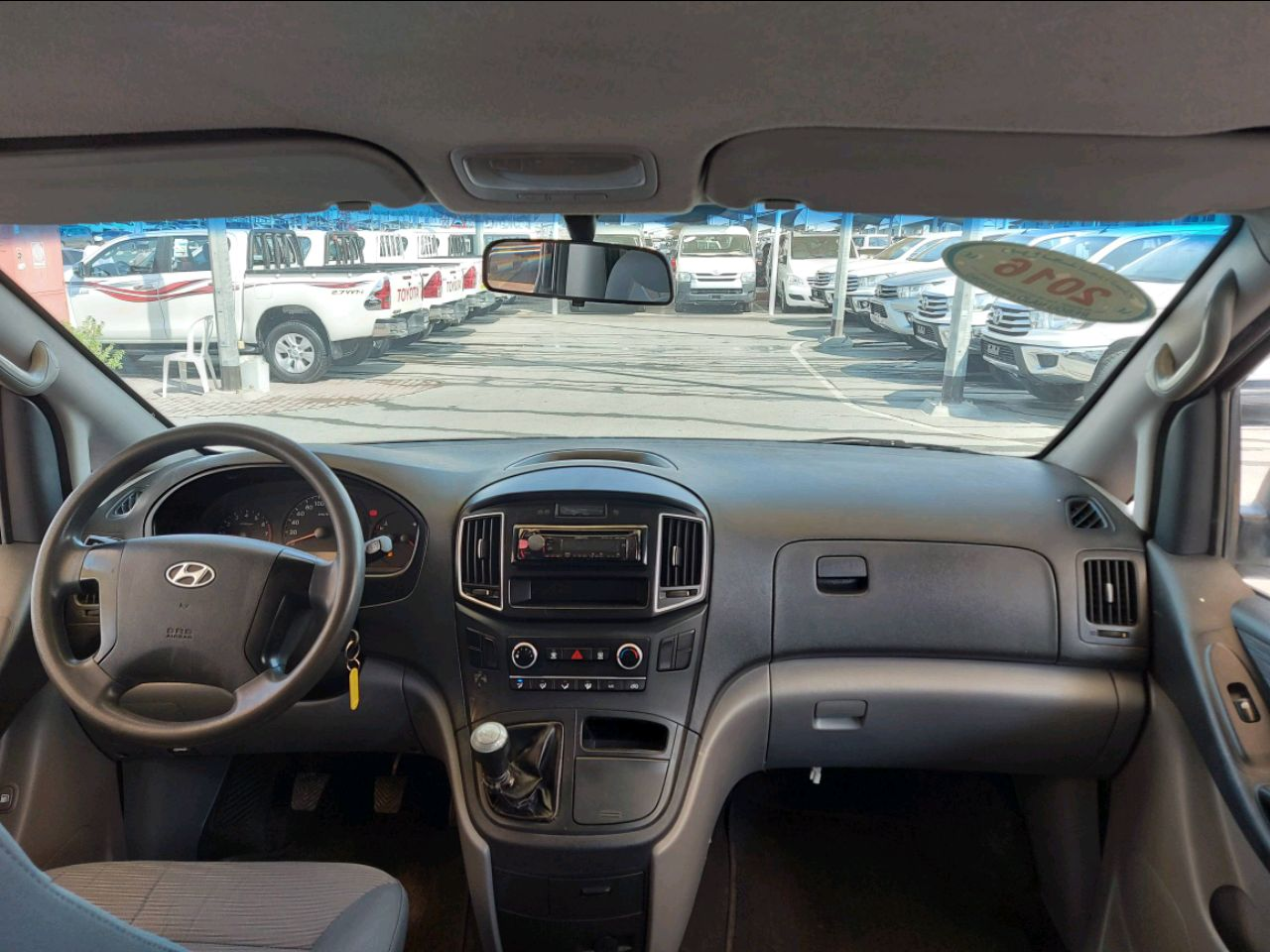 Hyundai H 1 - Image 2