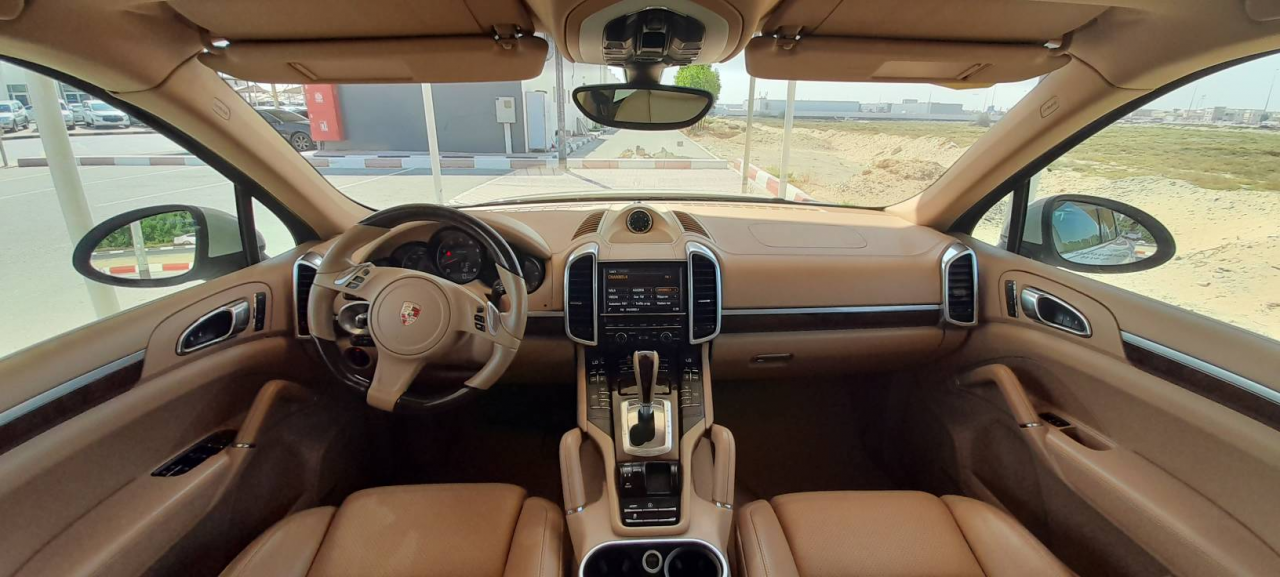 Porsche Cayenne - Image 7