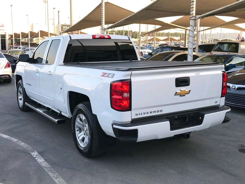 Chevrolet Silverado - Image 2