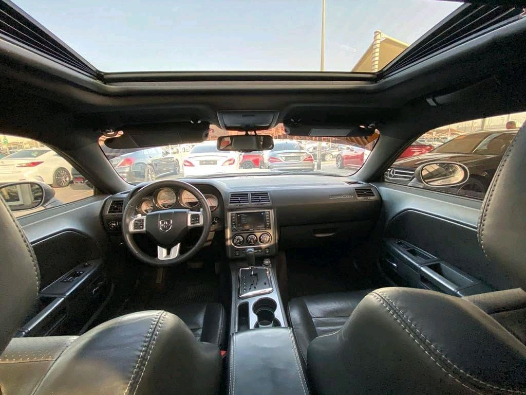 Dodge Challenger - Image 10