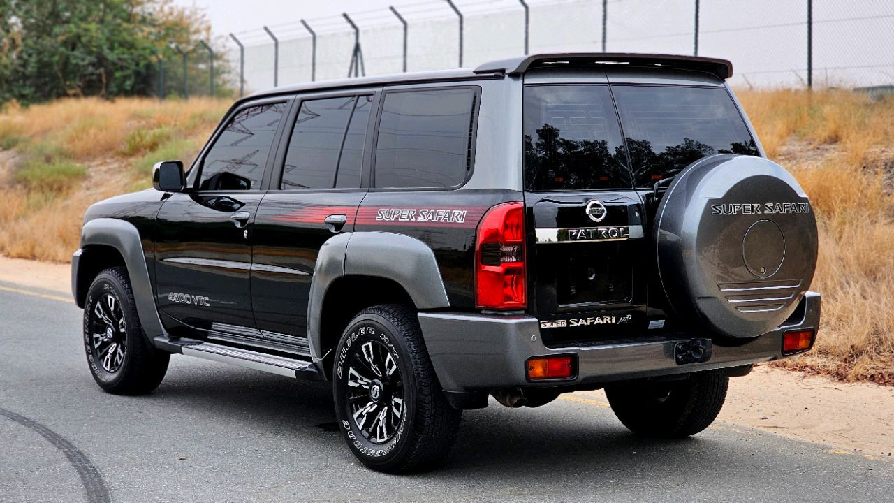 Nissan Super safari - Image 4