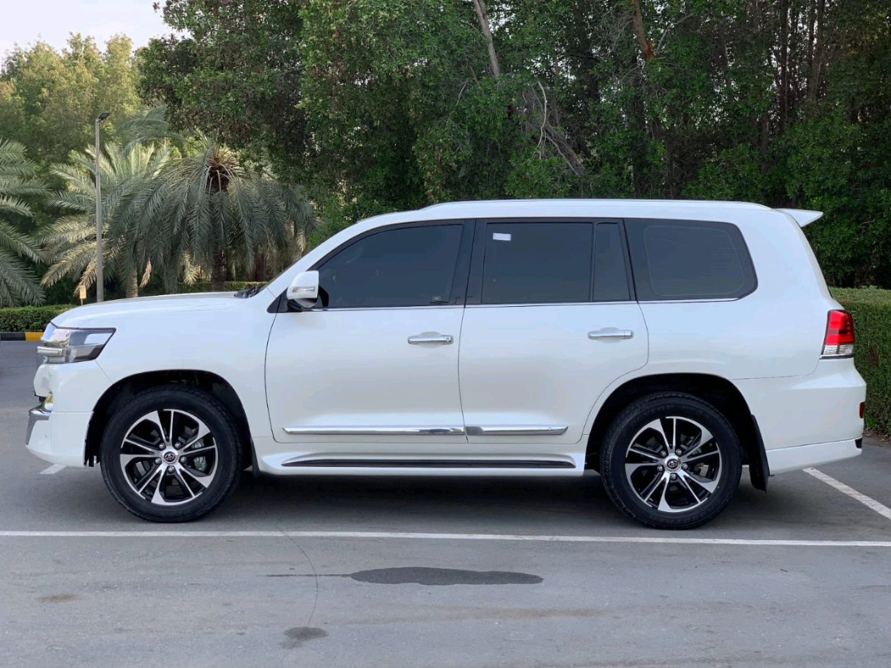 Toyota FJ Cruiser - Image 10