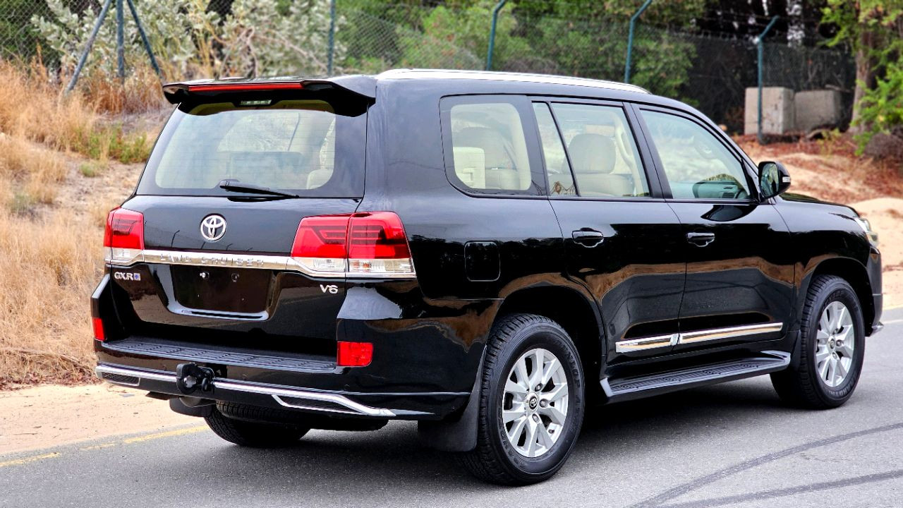 Toyota Land Cruiser - Image 3