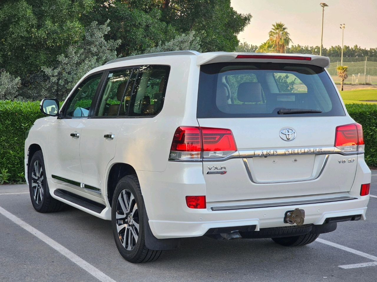 Toyota Land Cruiser - Image 4