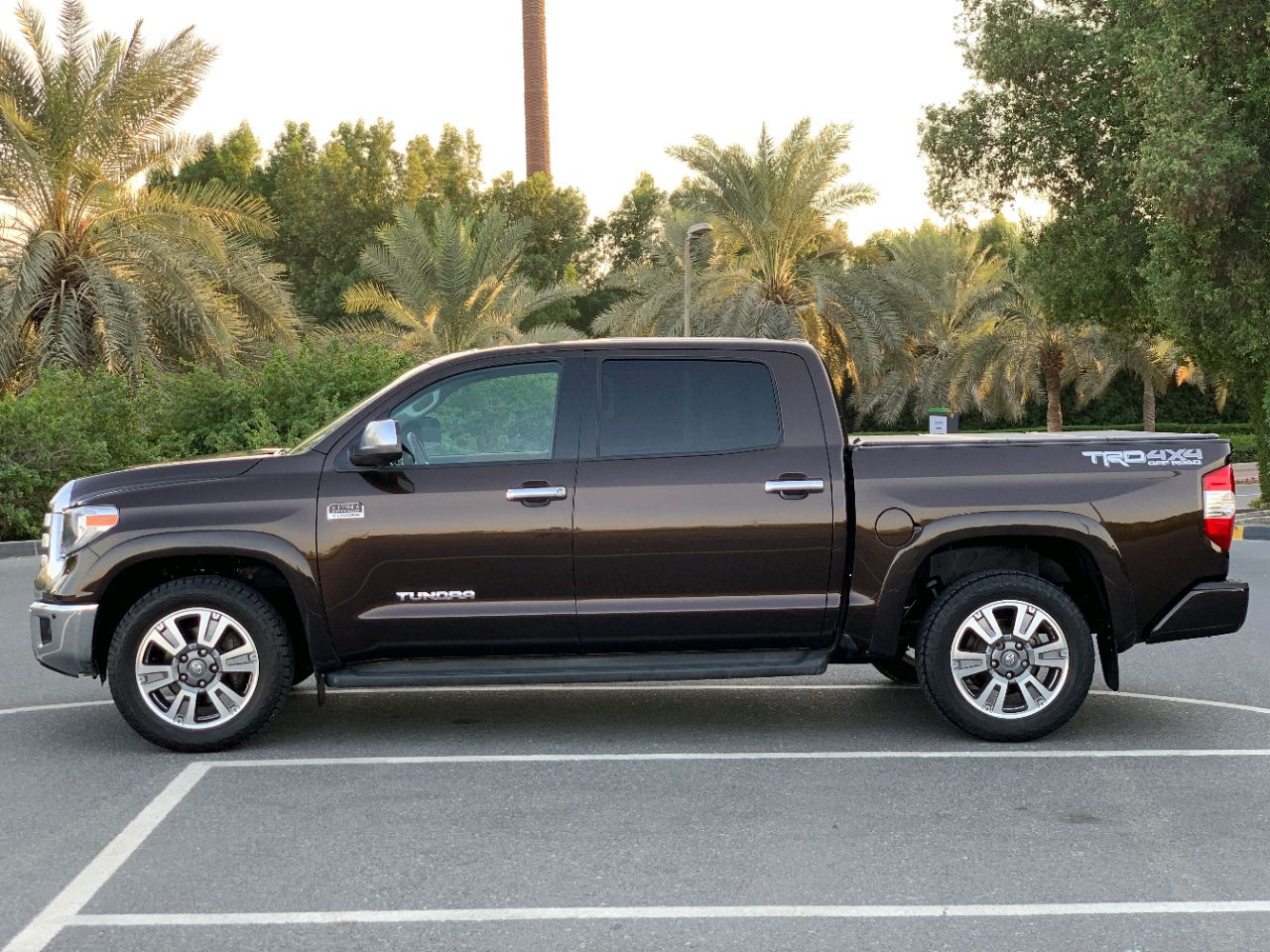 Toyota Tundra - Image 7