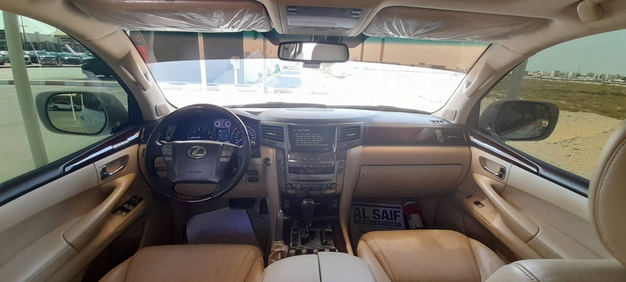 Lexus LX-Series - Image 2